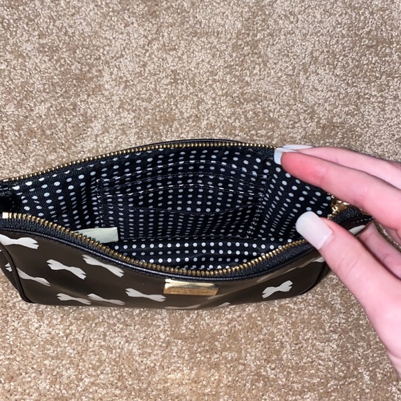 Kate Spade wristlet - Picture 4 of 5